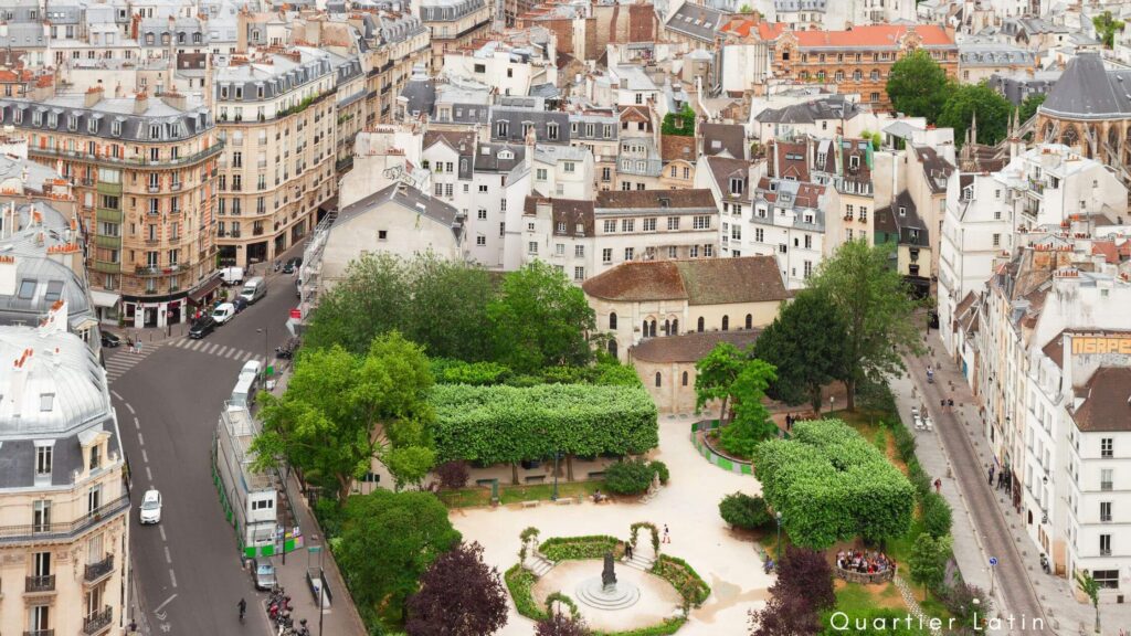 View of the Latin Quarter neighborhood which is one of the best neighborhoods in Paris for students.